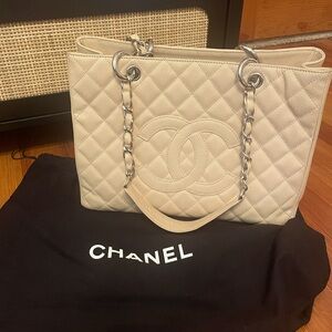 Authentic CHANEL Grand Shopper Bag Caviar Tote